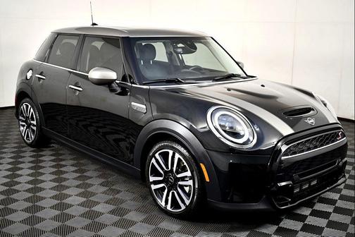 2023 MINI Hardtop Cooper S