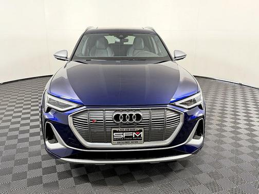 2022 Audi e-tron S Premium Plus