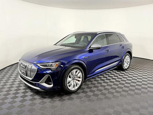 2022 Audi e-tron S Premium Plus