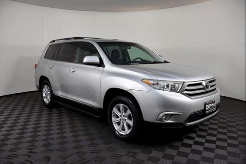 2011 Toyota Highlander SE