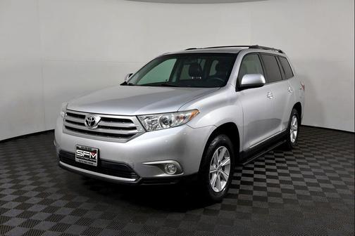 2011 Toyota Highlander SE