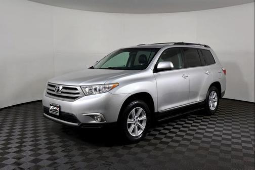 2011 Toyota Highlander SE