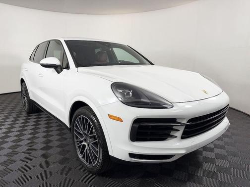 White 2019 Porsche Cayenne Cayenne