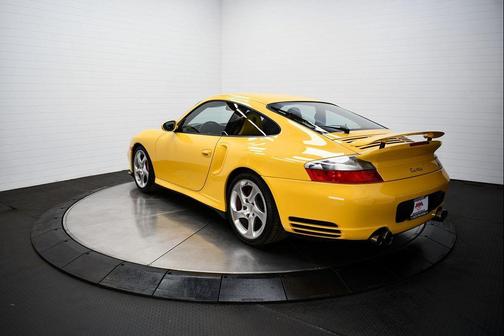 2003 Porsche 911 F685908