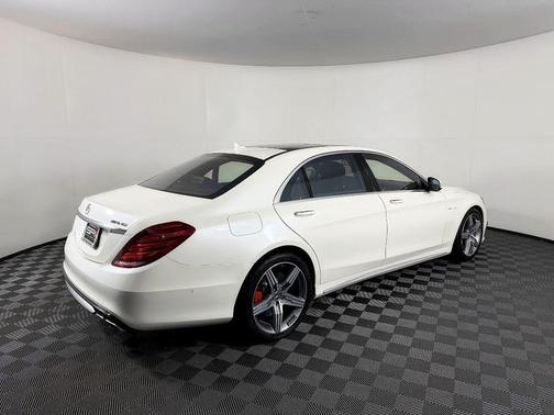 White 2015 Mercedes-Benz S-Class 4MATIC
