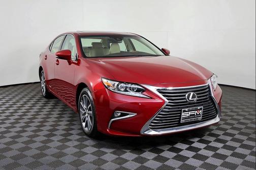 2018 Lexus ES 300h Base