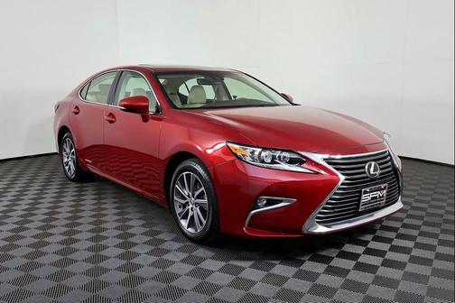 2018 Lexus ES 300h Base