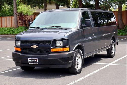 Cyber Gray Metallic 2017 Chevrolet Express 3500 Work Van