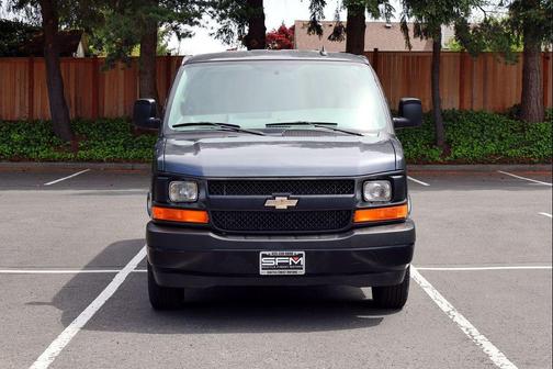 Cyber Gray Metallic 2017 Chevrolet Express 3500 Work Van