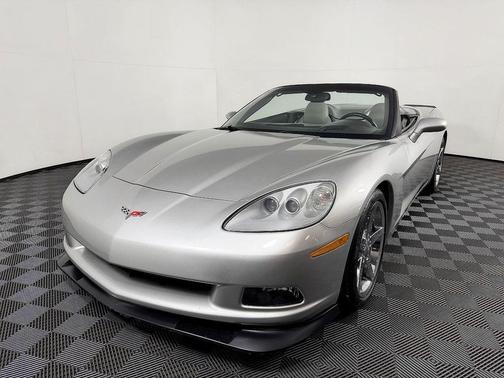 Machine Silver Metallic 2006 Chevrolet Corvette Base