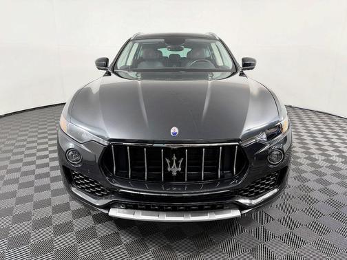 Black 2018 Maserati Levante GranLusso