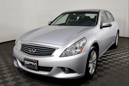 2013 INFINITI G37x Base