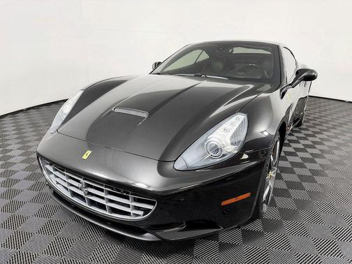 Black 2014 Ferrari California Base