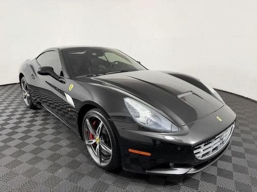 Black 2014 Ferrari California Base