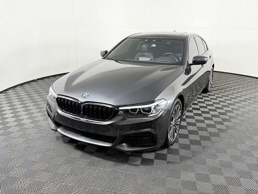 2019 BMW 540 540i