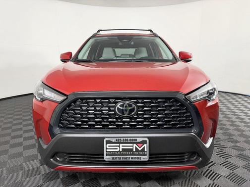Barcelona Red Metallic 2023 Toyota Corolla Cross LE