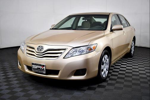 2010 Toyota Camry LE