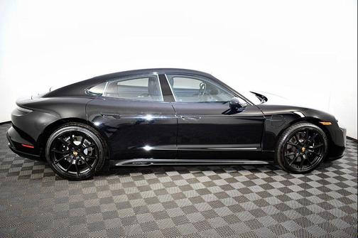 2023 Porsche Taycan GTS