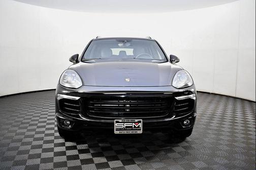 2017 Porsche Cayenne Platinum Edition