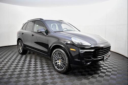 2017 Porsche Cayenne Platinum Edition