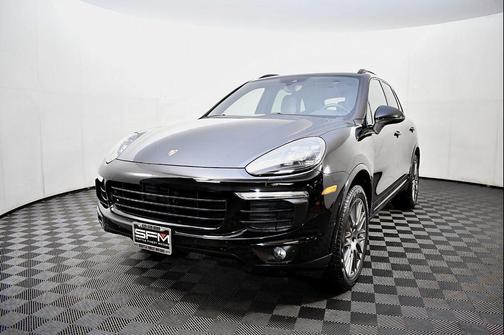 2017 Porsche Cayenne Platinum Edition