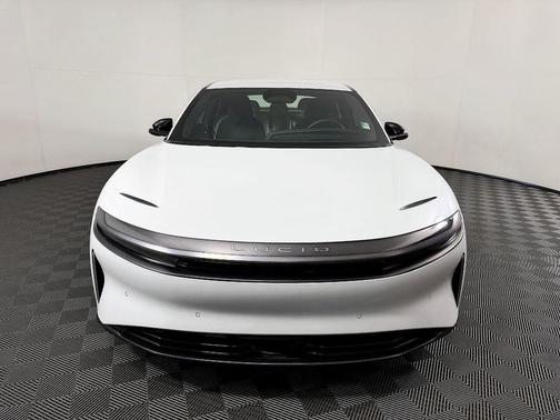 Stellar White Metallic 2024 Lucid Air Touring