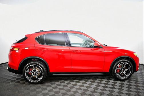 2019 Alfa Romeo Stelvio Ti Sport