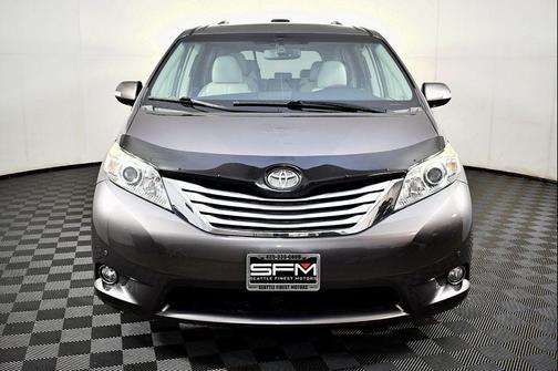 2014 Toyota Sienna XLE