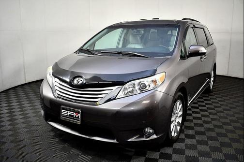 2014 Toyota Sienna XLE