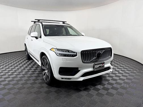 2022 Volvo XC90 T6 Inscription