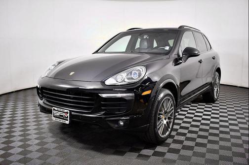 2017 Porsche Cayenne Platinum Edition