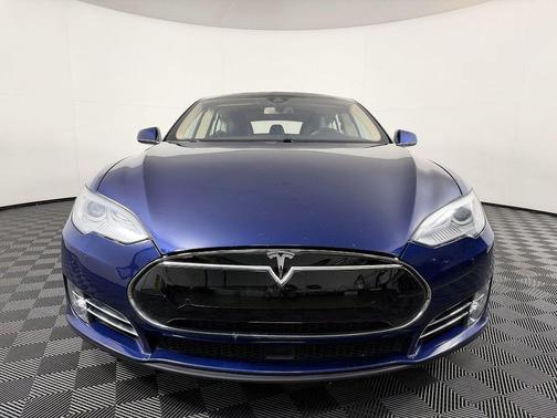 Blue 2015 Tesla Model S 85D