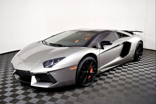 2014 Lamborghini Aventador LP700-4