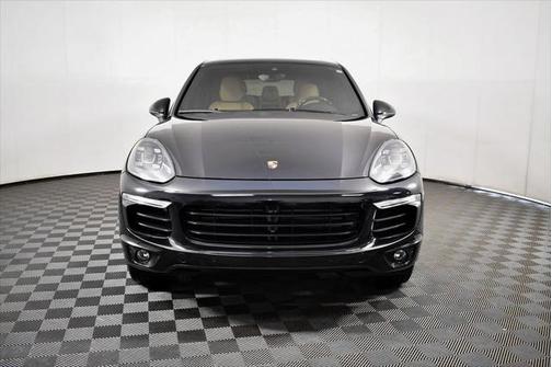 2016 Porsche Cayenne S