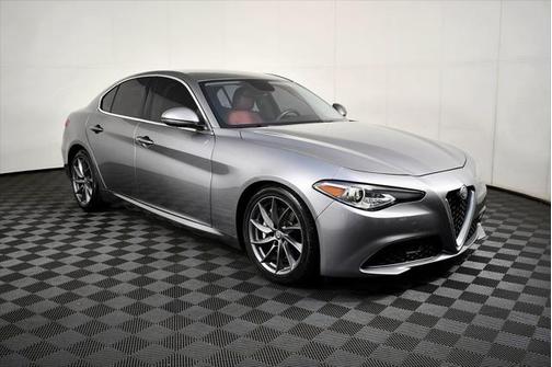 2018 Alfa Romeo Giulia Base