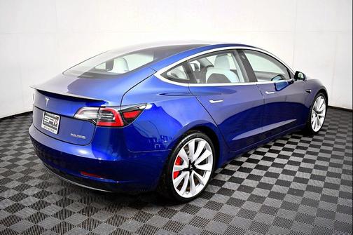 2018 Tesla Model 3 Performance