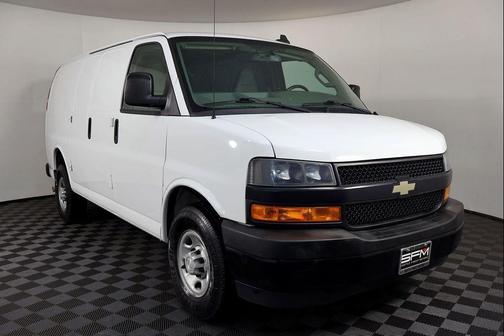 Summit White 2018 Chevrolet Express 2500 Work Van