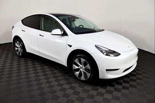 2022 Tesla Model Y Long Range Dual Motor All-Wheel Drive