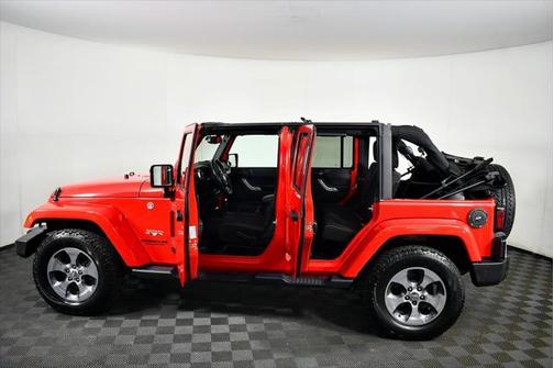 2017 Jeep Wrangler Unlimited Sahara