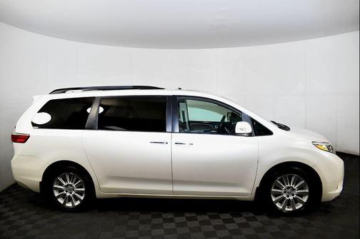 2015 Toyota Sienna XLE Premium