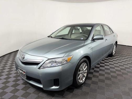 Green 2011 Toyota Camry Hybrid Base