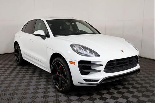 2015 Porsche Macan Turbo