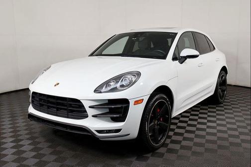 2015 Porsche Macan Turbo
