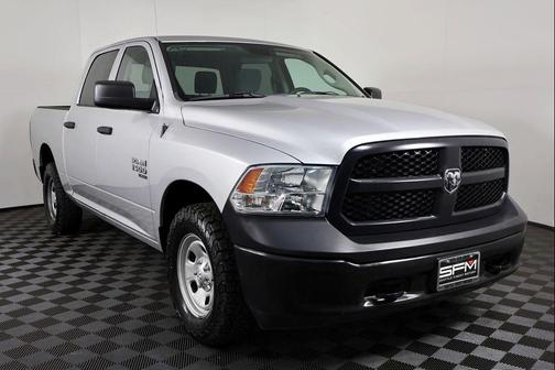 Bright Silver Metallic Clearcoat 2019 RAM 1500 Classic Tradesman