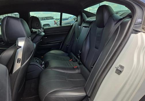 2015 BMW M6 Base