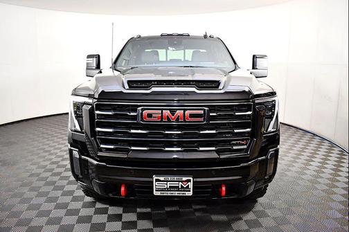 2024 GMC Sierra 2500 AT4