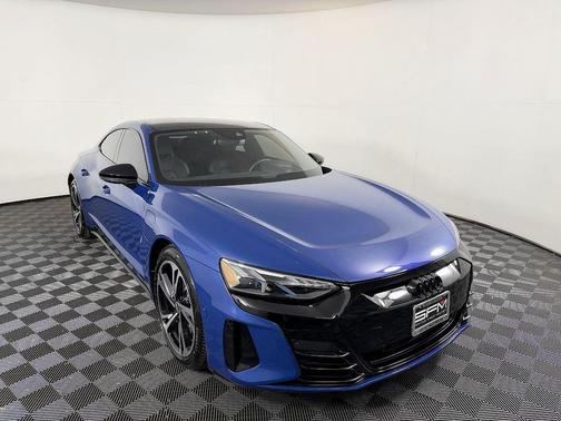 Ascari Blue Metallic 2022 Audi e-tron GT Prestige