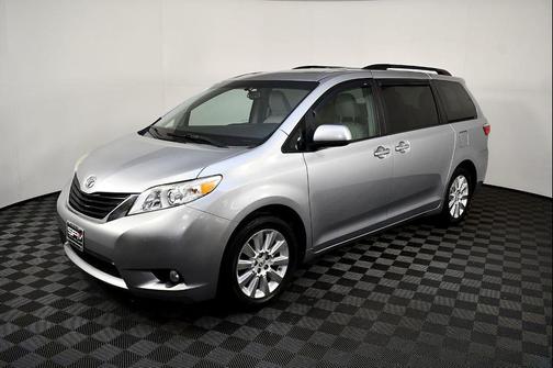 2015 Toyota Sienna XLE