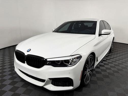 White 2019 BMW 540 xDrive