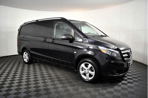 2016 Mercedes-Benz Metris Base